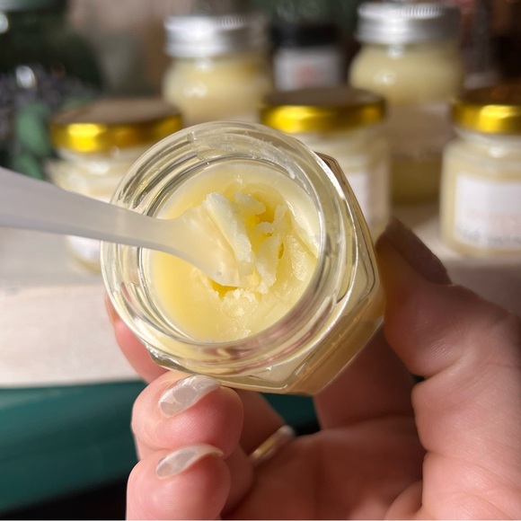 Organic Beef Tallow Face Balm-1.5oz - Picture 2 of 9